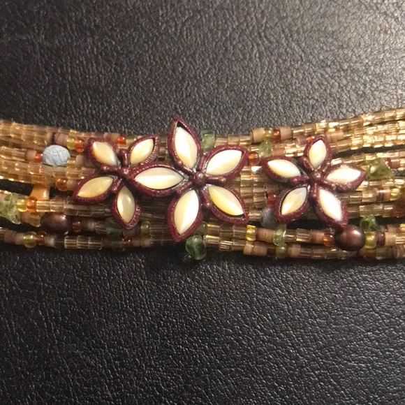 Gold micro beaded choker antique brass closure - Picture 2 of 7